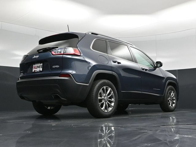 Used 2020 Jeep Cherokee Latitude Plus w/ Cold Weather Group AWD/4WD image 53