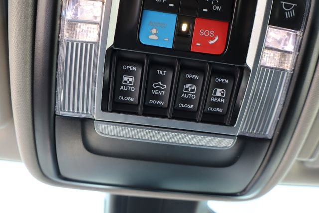 Used 2026 RAM 1500 Limited AWD/4WD image 32