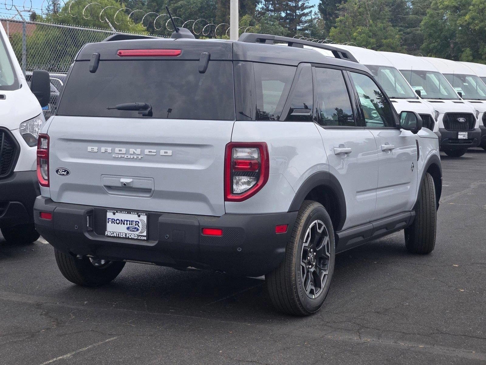 New 2026 Ford Bronco Sport Outer Banks w/ Outer Banks Tech Package+ AWD/4WD image 5