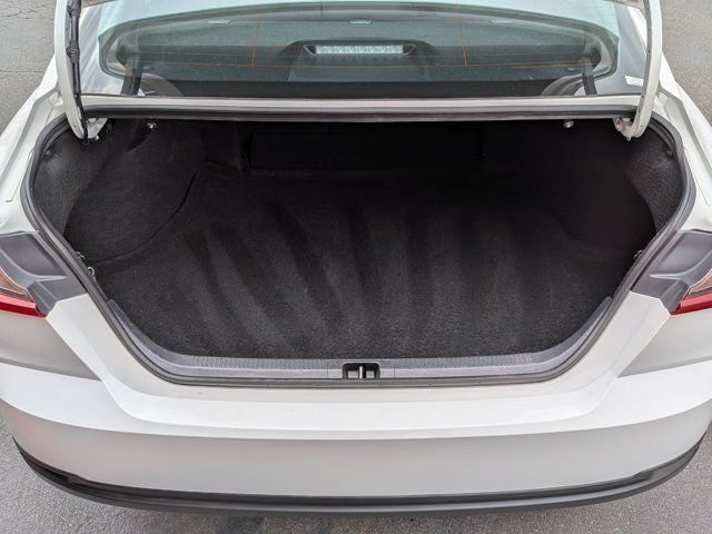 Used 2025 Toyota Camry LE w/ Convenience Package FWD image 10