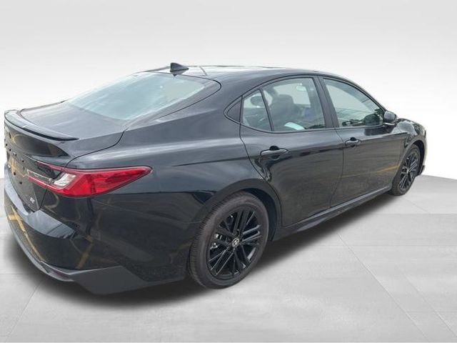 Used 2025 Toyota Camry SE FWD image 5