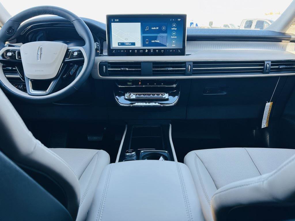 New 2026 Lincoln Corsair Premiere image 30