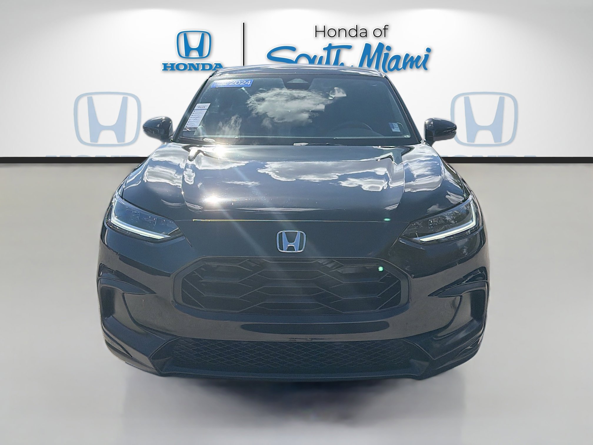 Used 2024 Honda HR-V Sport image 2