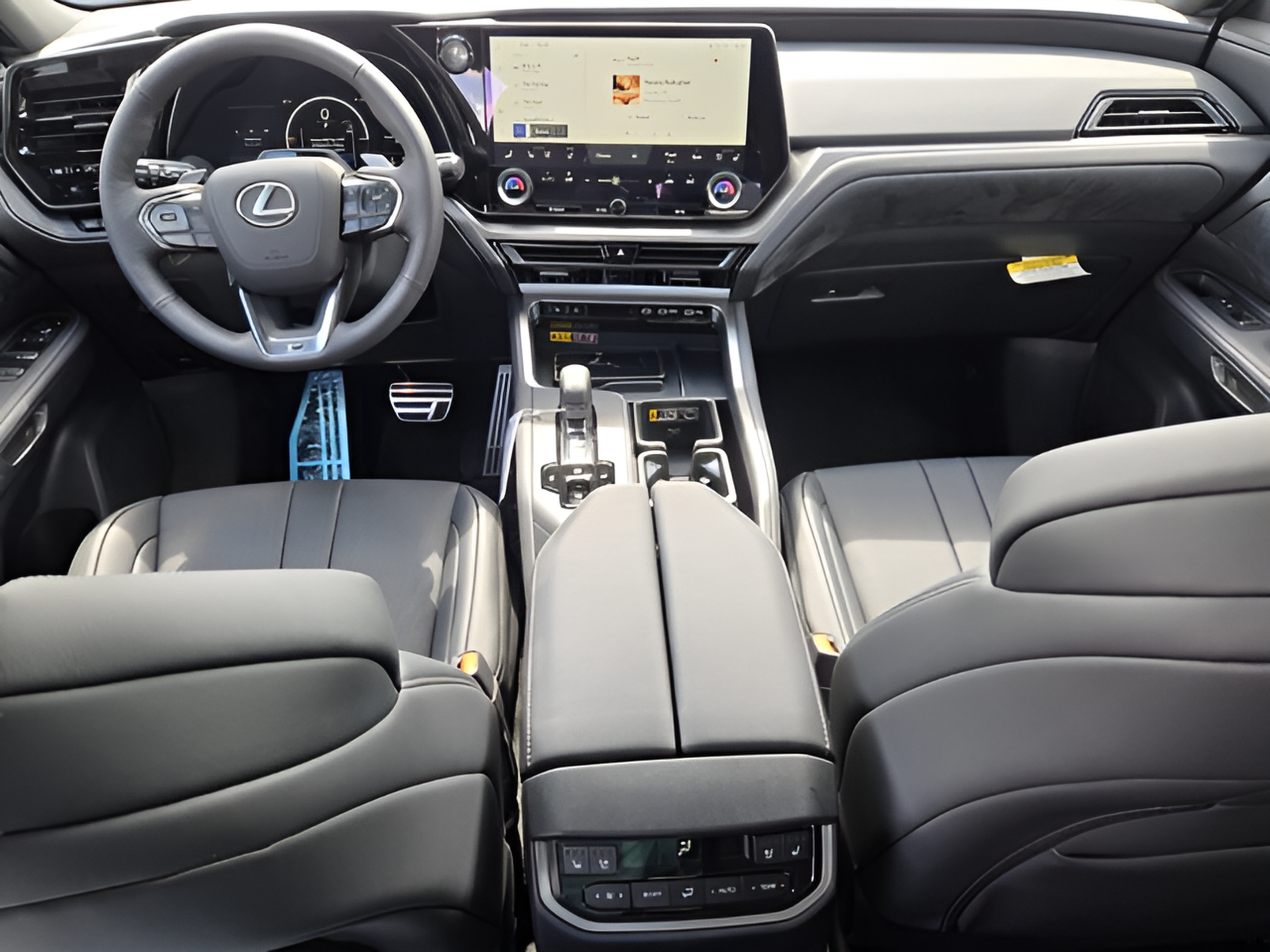 New 2026 Lexus TX 500h AWD image 29