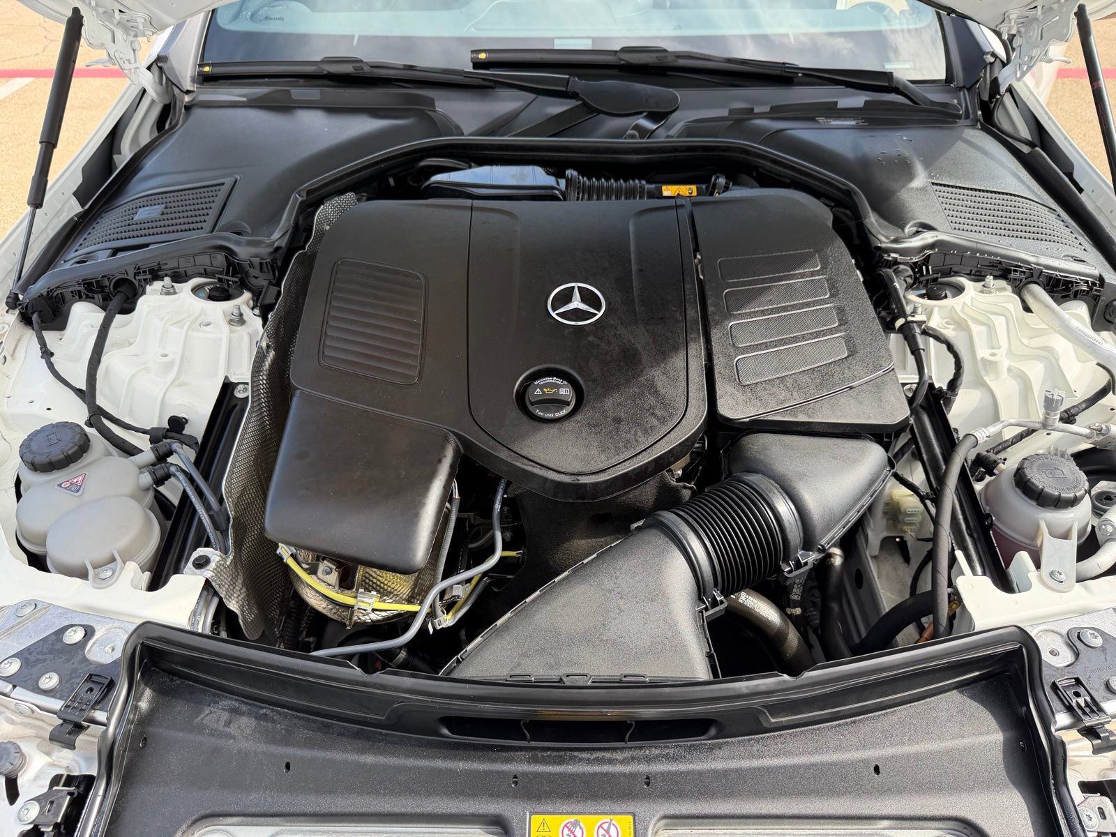 Used 2024 Mercedes-Benz CLE 300 4MATIC Coupe image 11