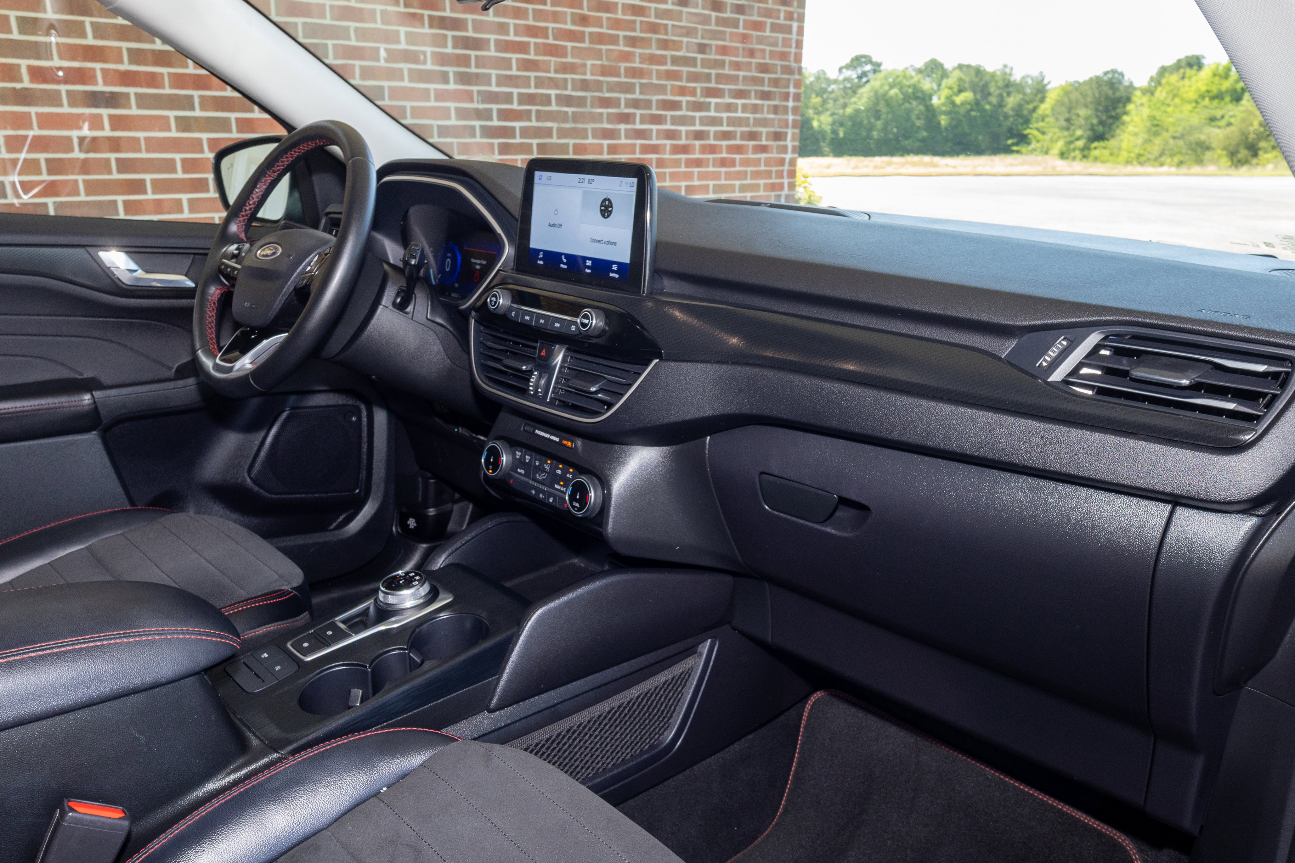 Used 2022 Ford Escape SEL w/ SEL Stealth AWD Package image 21