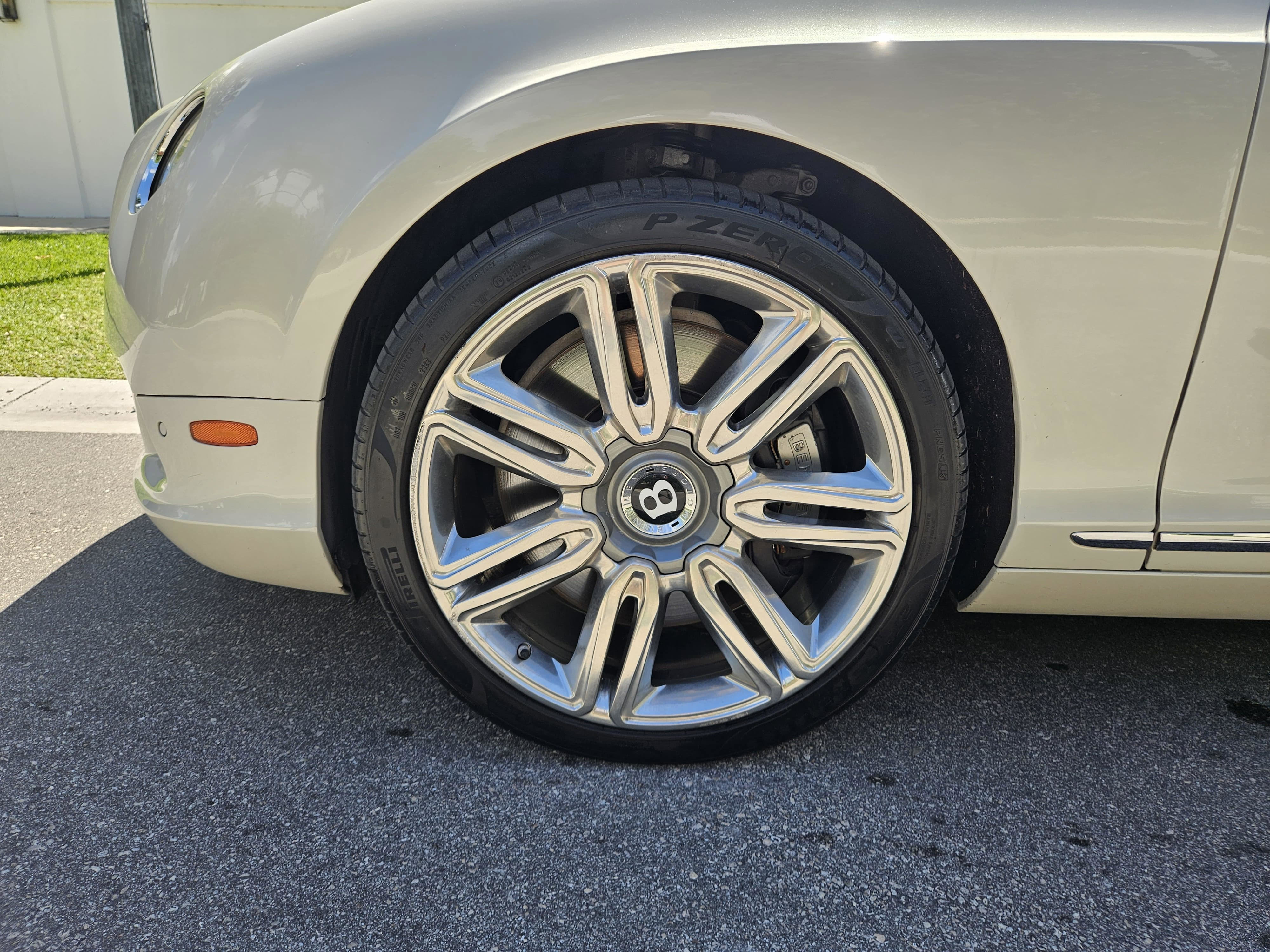 Used 2013 Bentley Continental GT AWD/4WD image 21