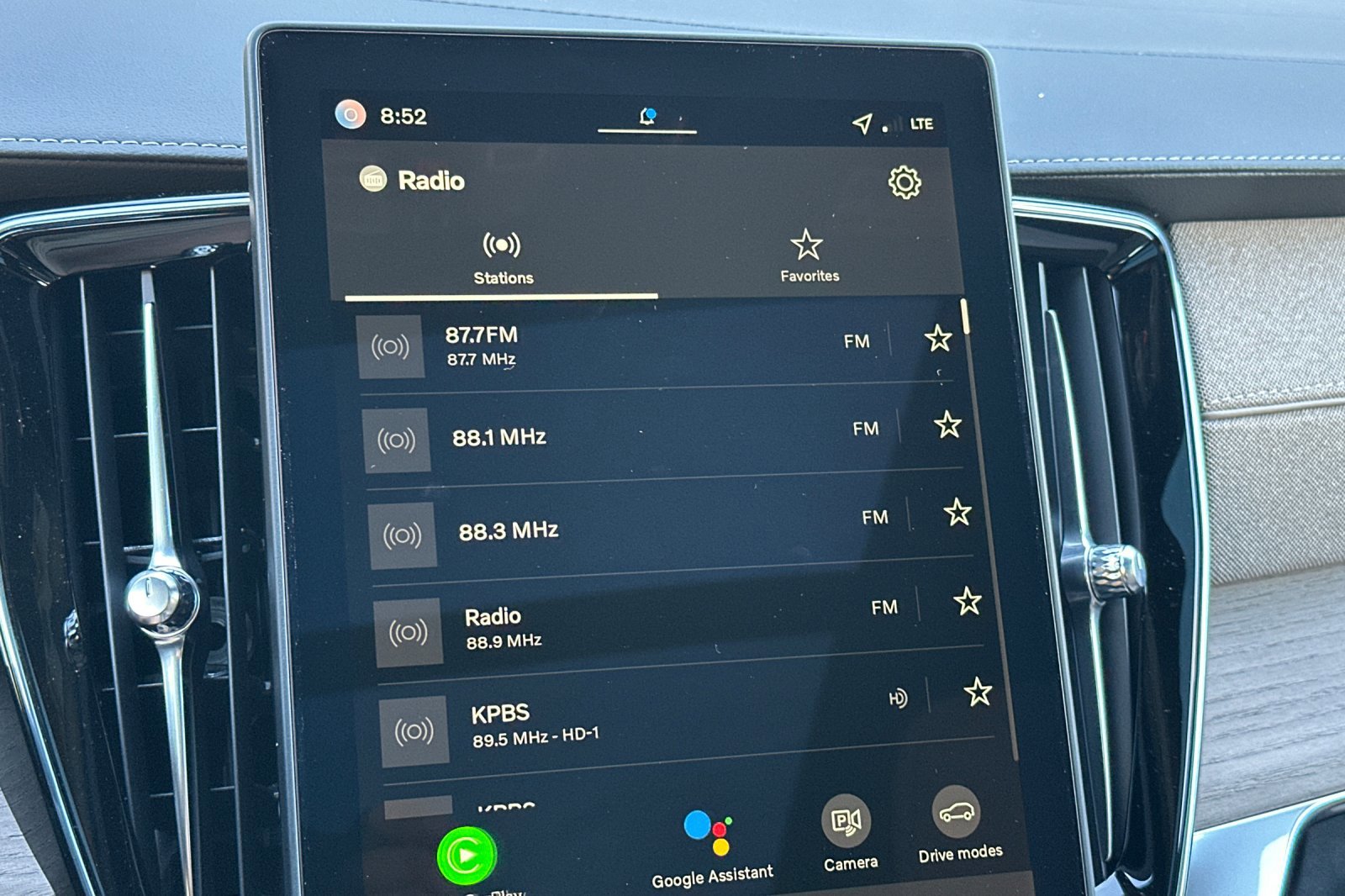 New 2026 Volvo XC90 T8 Ultra w/ Lounge Package image 16