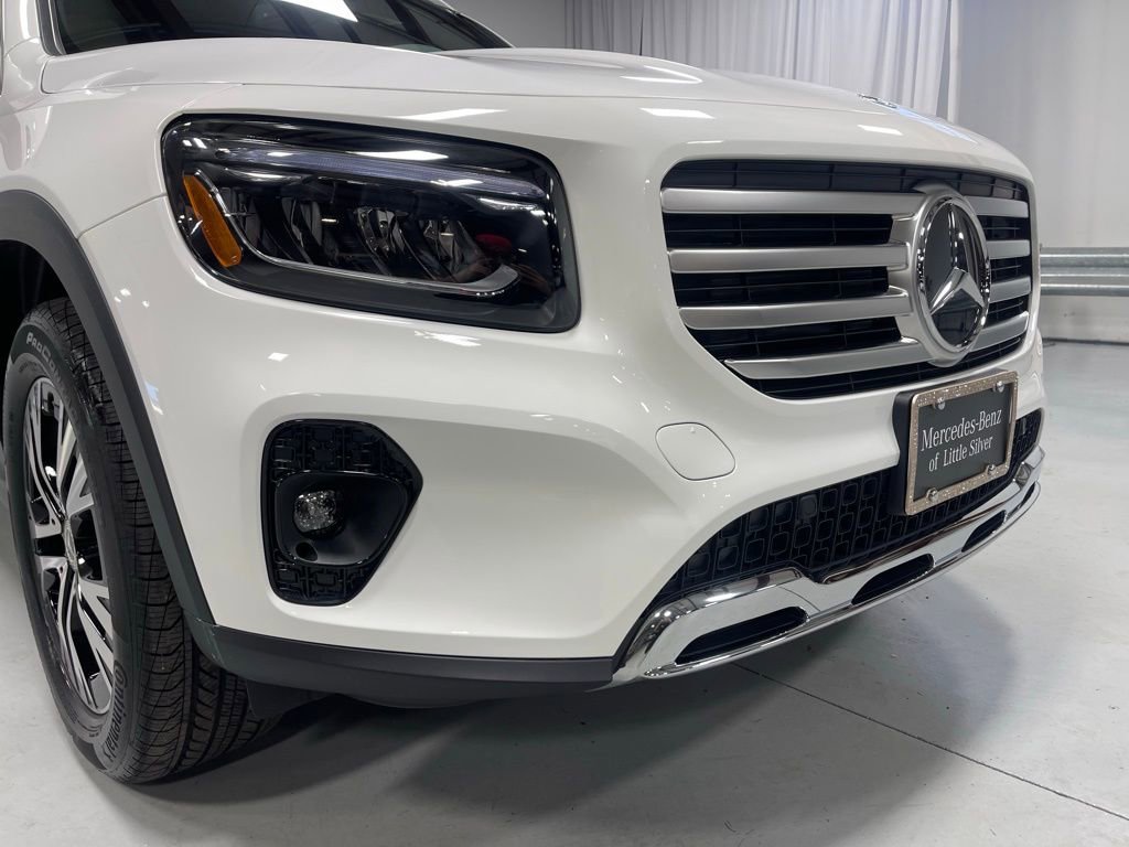 Used 2026 Mercedes-Benz GLB 250 4MATIC image 11