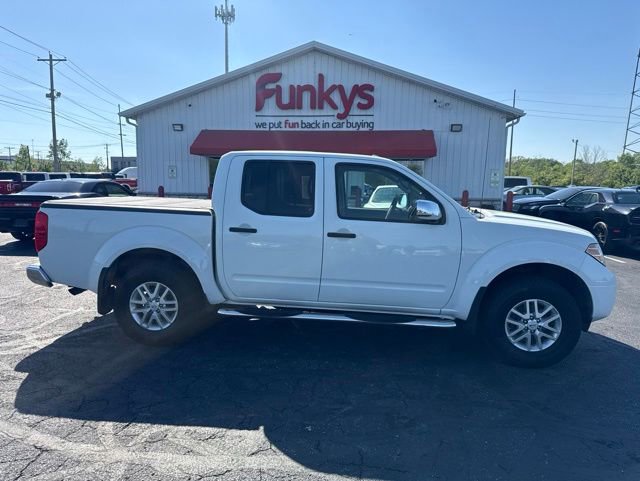 Used 2017 Nissan Frontier SV w/ SV Value Truck Package AWD/4WD image 2