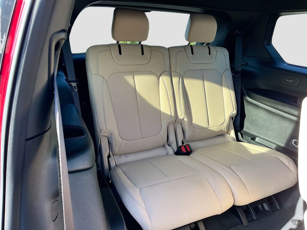 Certified 2025 Jeep Grand Cherokee L Limited w/ Luxury Tech Group II image 28