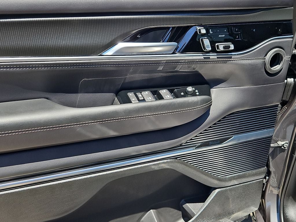 New 2026 Jeep Grand Wagoneer L Summit AWD/4WD image 20