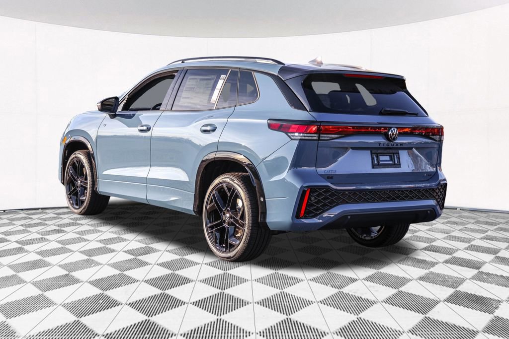 New 2026 Volkswagen Tiguan SE R-Line image 18