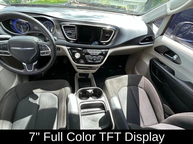 Certified 2020 Chrysler Pacifica Touring w/ Advanced Safetytec Group FWD image 10