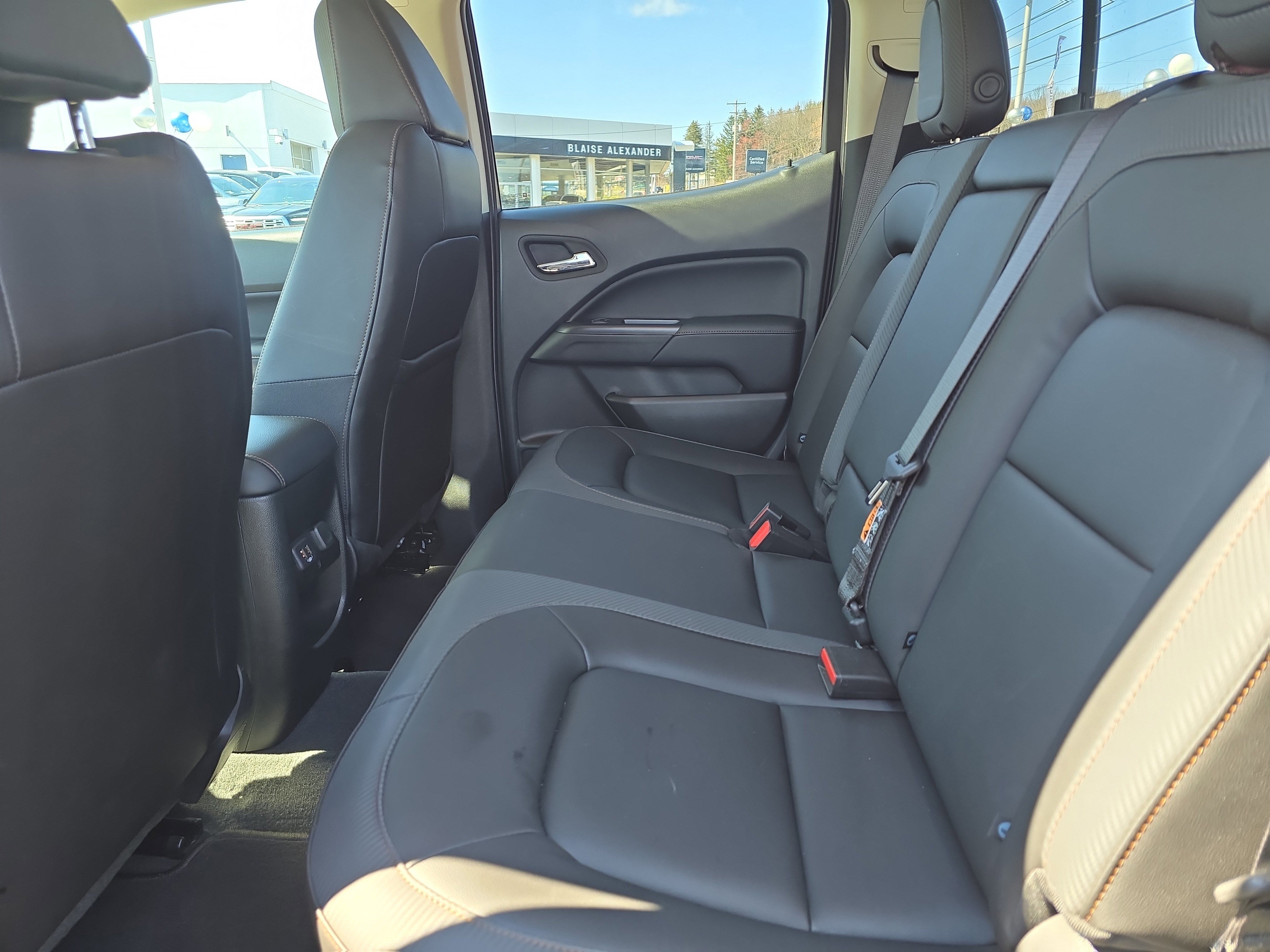 Used 2022 GMC Canyon AT4 image 14