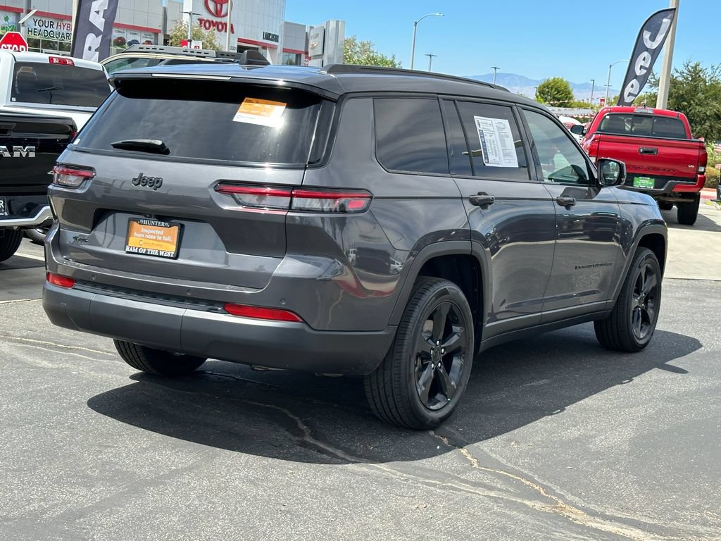 Certified 2023 Jeep Grand Cherokee L Laredo AWD/4WD image 8