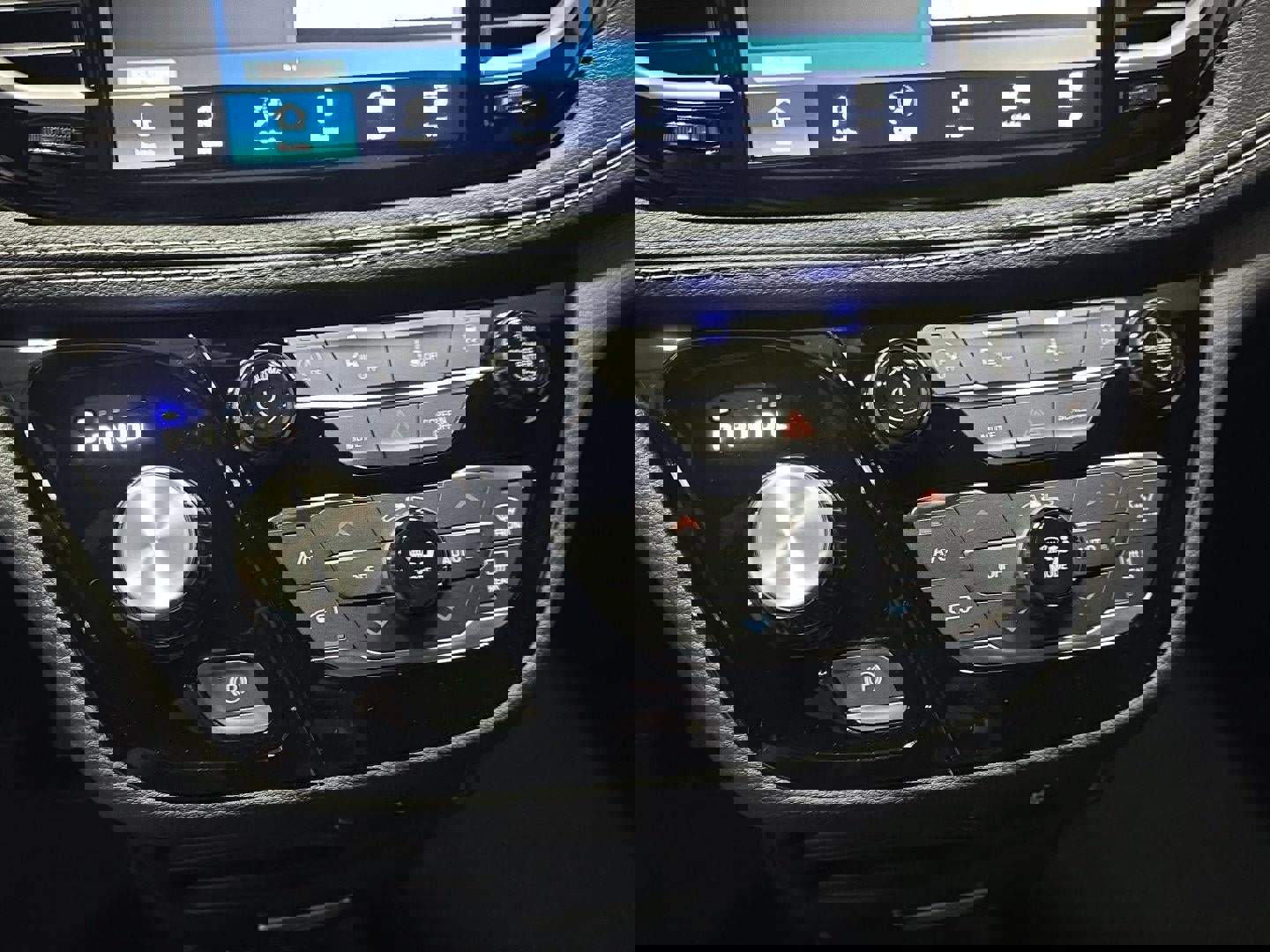 New 2026 Chrysler Pacifica Select image 14