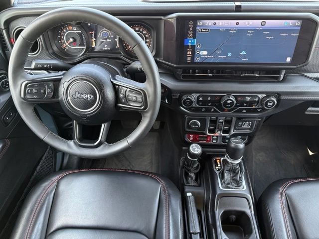 Used 2025 Jeep Gladiator Rubicon AWD/4WD image 3
