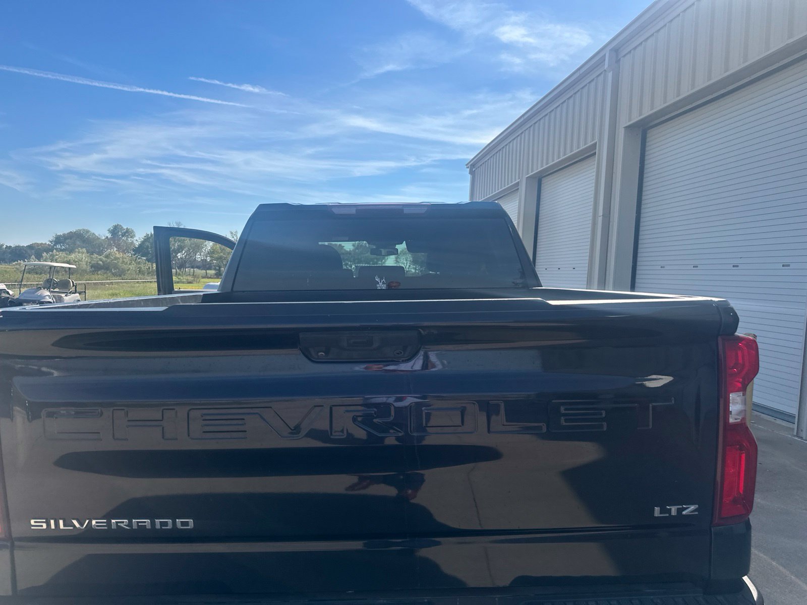 Used 2023 Chevrolet Silverado 1500 LTZ AWD/4WD image 6