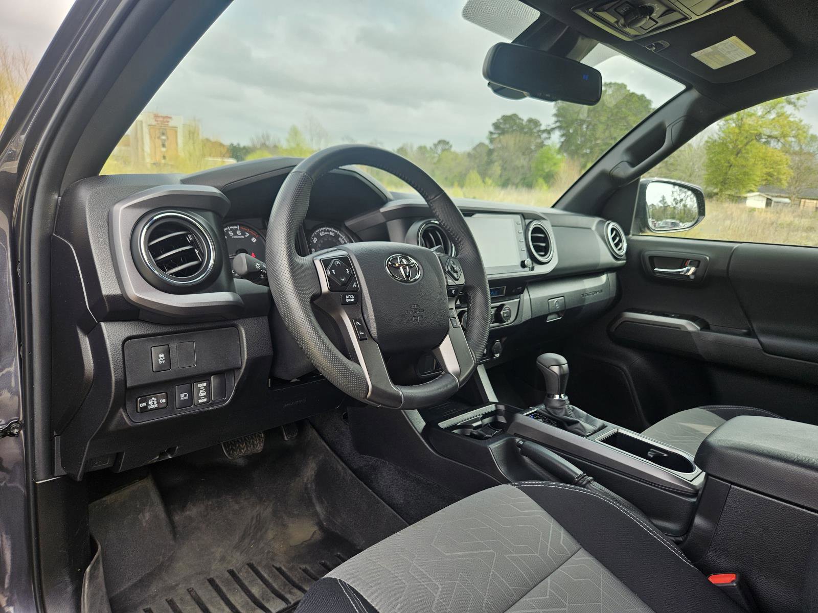 Used 2023 Toyota Tacoma TRD Off-Road image 14