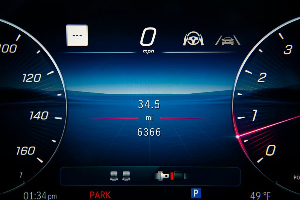 Used 2024 Mercedes-Benz CLE 300 4MATIC Coupe image 26