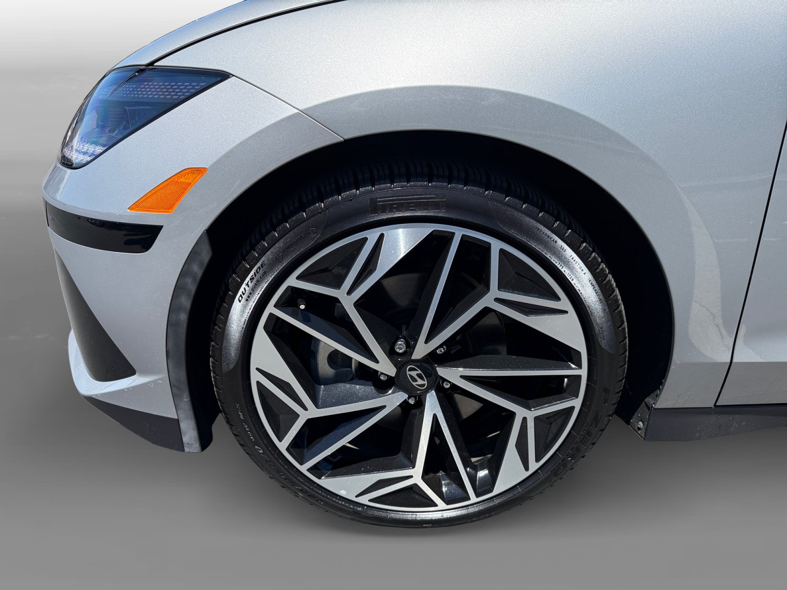 Certified 2024 Hyundai Ioniq 6 SEL RWD image 9