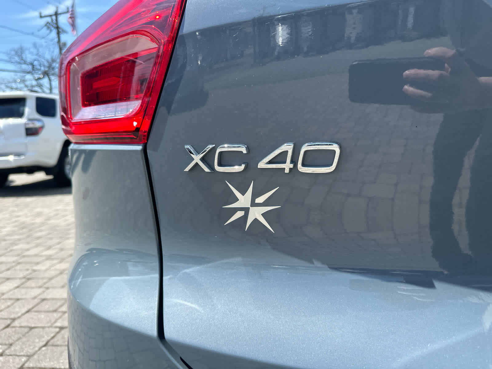 Used 2023 Volvo XC40 Recharge Ultimate w/ Protection Package Premier image 32