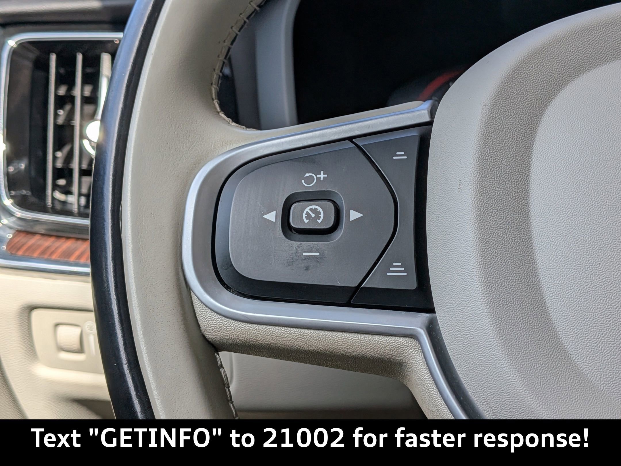 Used 2021 Volvo S60 T5 Momentum image 31