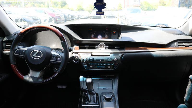 Used 2018 Lexus ES 350 w/ Premier Package FWD image 17