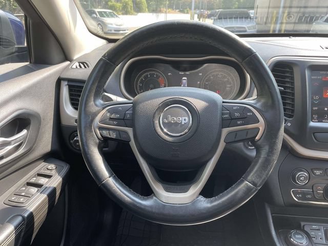 Used 2016 Jeep Cherokee Limited AWD/4WD image 14