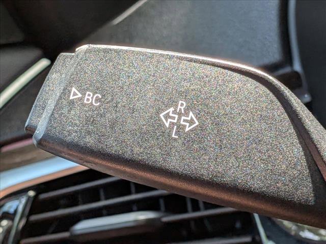 Used 2019 BMW 530i xDrive w/ Convenience Package image 11