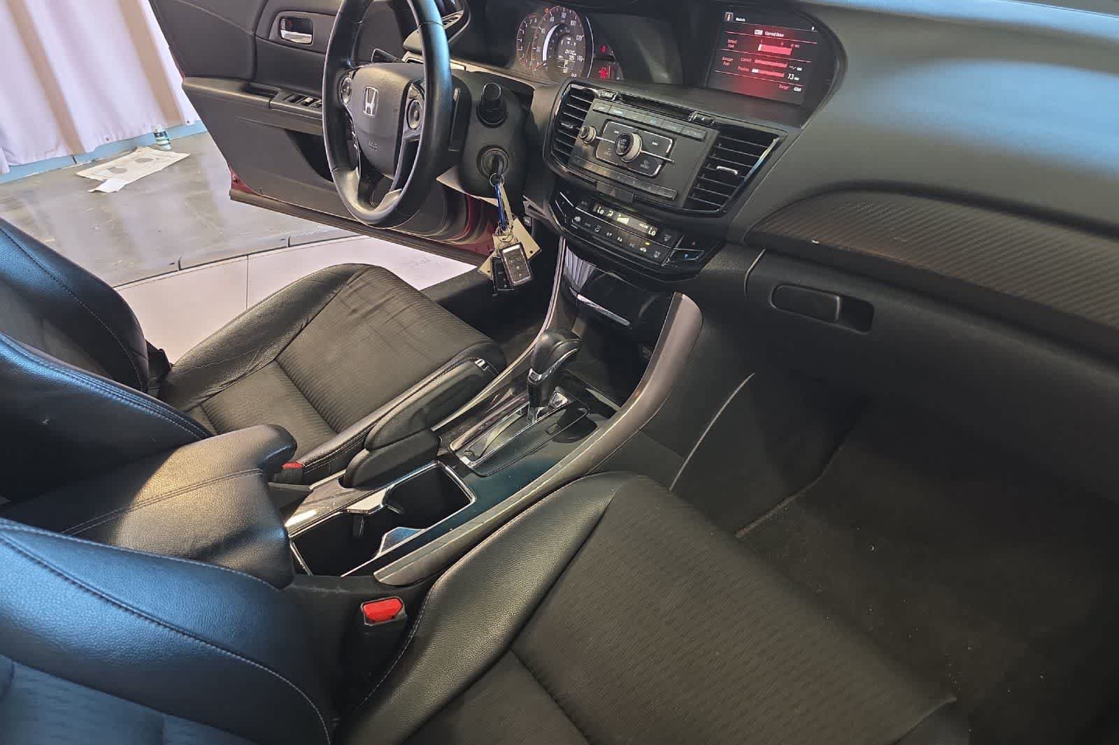Used 2017 Honda Accord Sport image 17