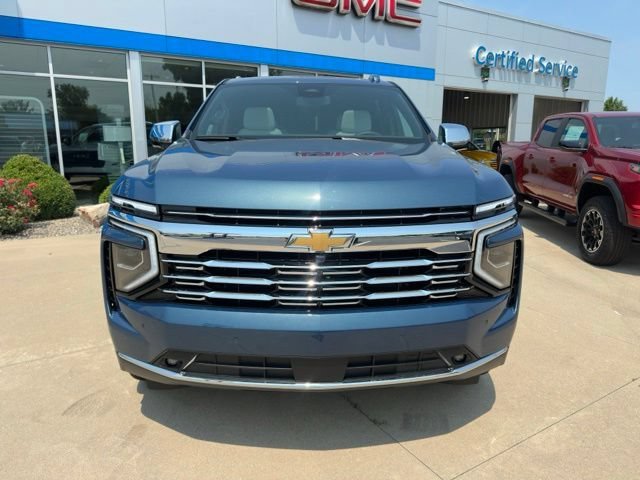 New 2026 Chevrolet Suburban Premier w/ Sun And Tow Package AWD/4WD image 3
