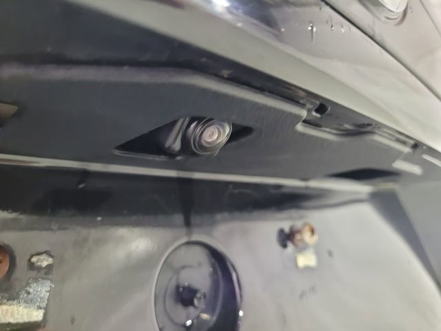 Used 2017 Nissan Rogue SV image 8