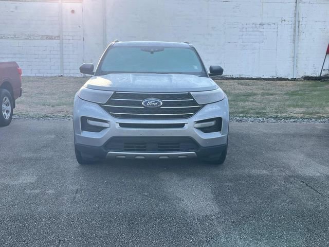 Used 2020 Ford Explorer XLT w/ Equipment Group 202A image 8