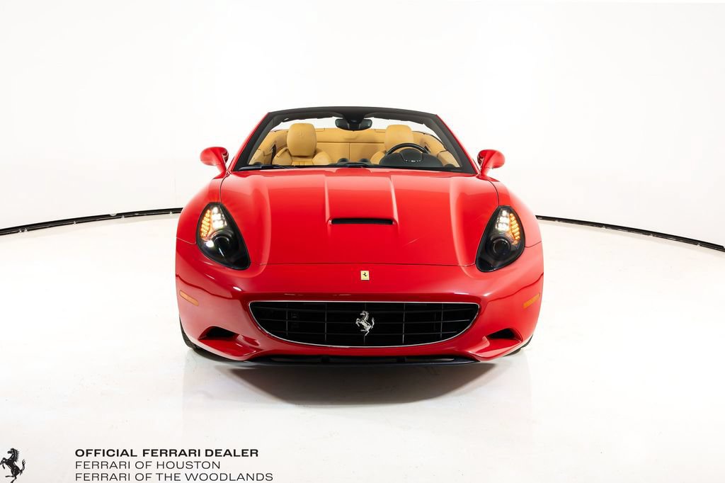 Used 2010 Ferrari California RWD image 9