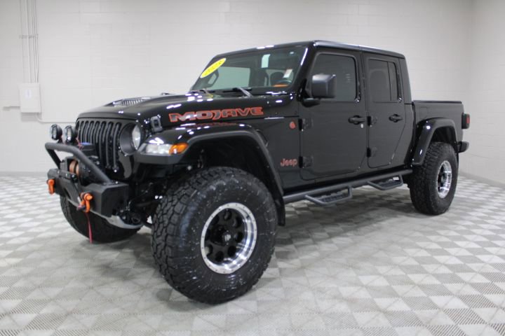 Used 2023 Jeep Gladiator Mojave w/ Cold Weather Group AWD/4WD image 7