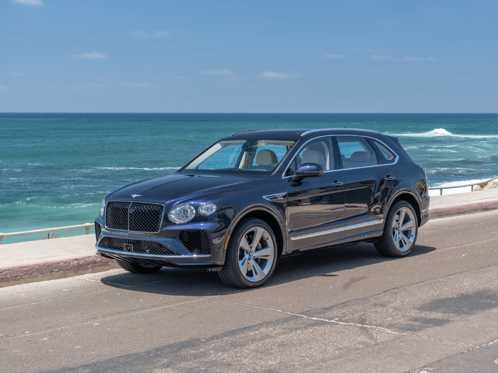 Used 2024 Bentley Bentayga AWD/4WD image 1