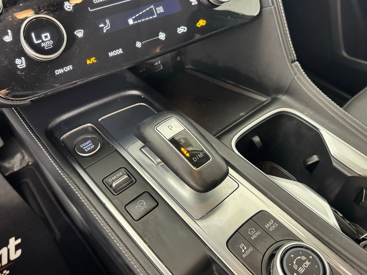 Used 2023 INFINITI QX60 Luxe w/ Performance Audio Package image 21