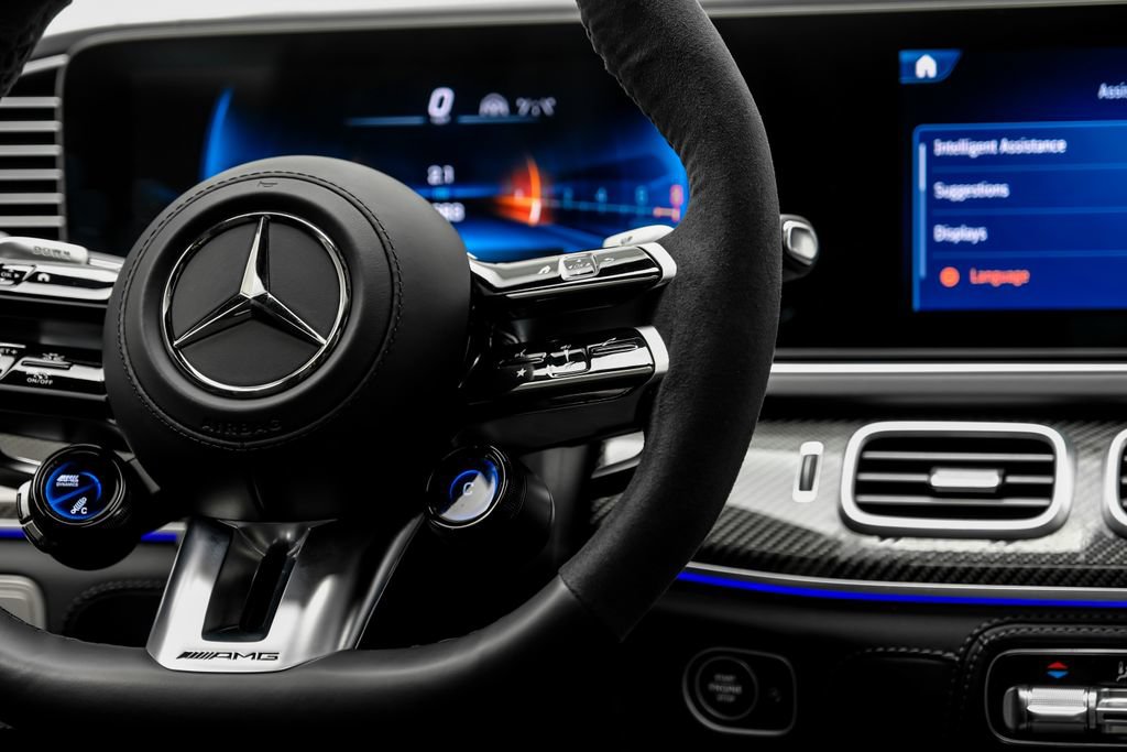 Used 2025 Mercedes-Benz GLS 63 AMG 4MATIC image 21