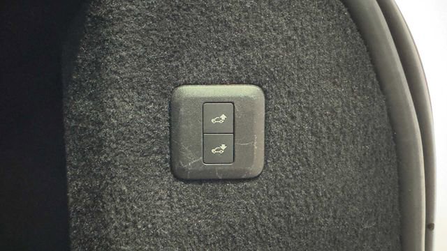 Used 2019 Land Rover Range Rover Sport HSE image 38