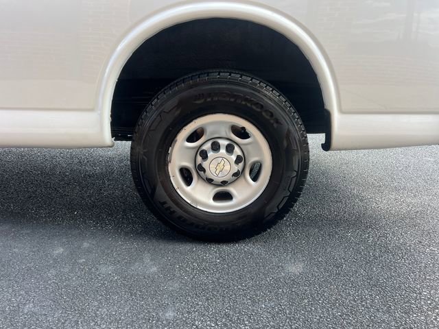 Used 2021 Chevrolet Express 3500 Work Van w/ Driver Convenience Package image 8