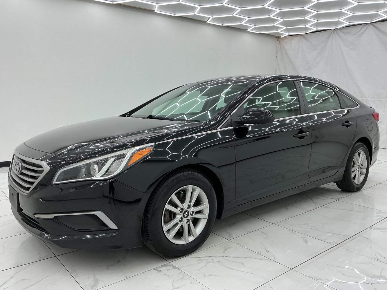 Used 2017 Hyundai Sonata SE FWD image 6