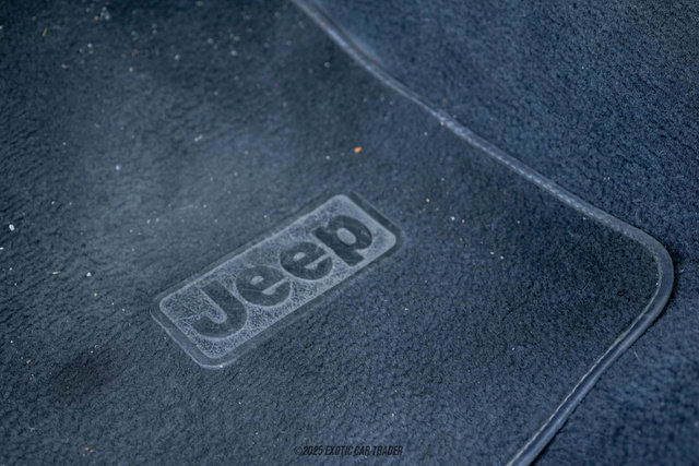 Used 1991 Jeep Wrangler Renegade AWD/4WD image 49