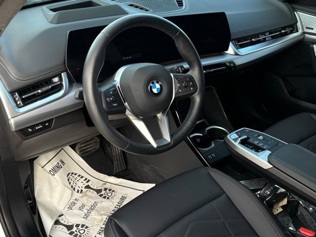 Used 2023 BMW X1 xDrive28i w/ Premium Package image 11