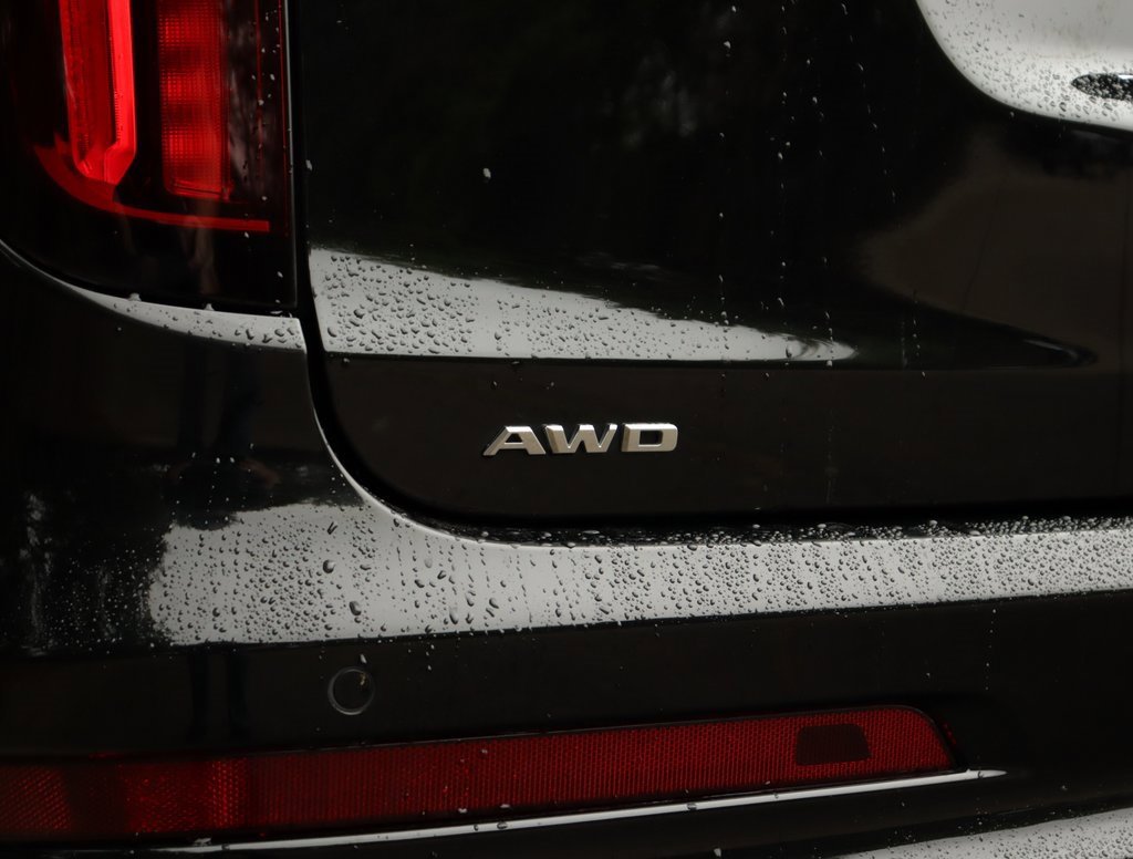 Certified 2024 Cadillac XT6 Premium Luxury w/ Platinum Package image 46