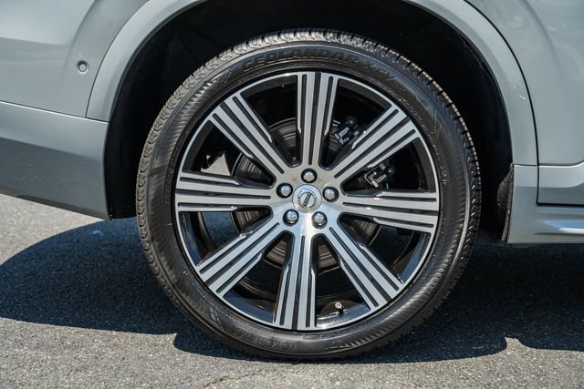 Certified 2024 Volvo XC90 T8 Plus w/ Protection Package Premier AWD/4WD image 18