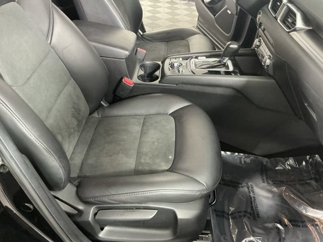 Used 2017 MAZDA CX-5 Touring w/ Preferred Equipment Package AWD/4WD image 14