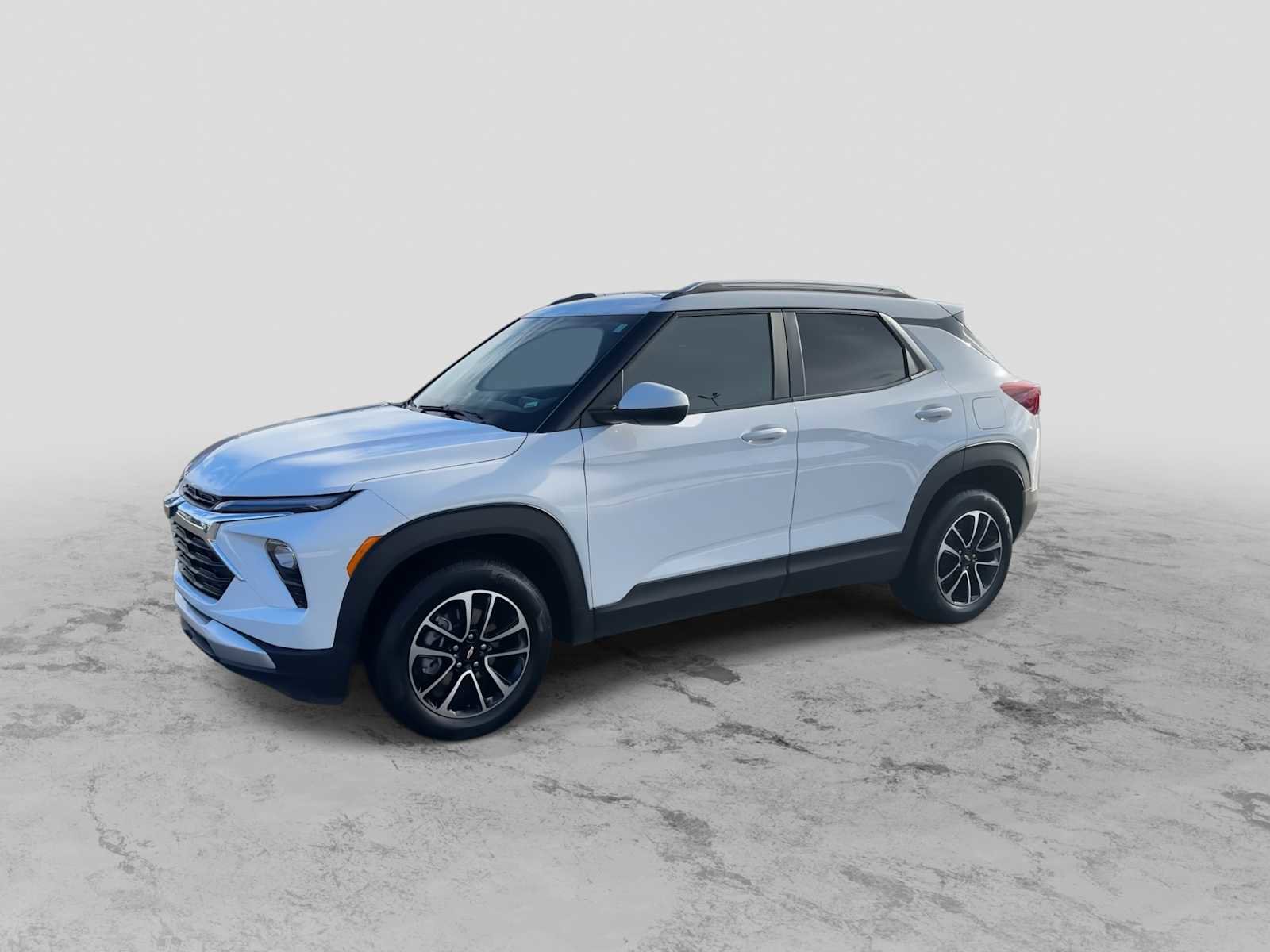 Used 2025 Chevrolet TrailBlazer LT image 4