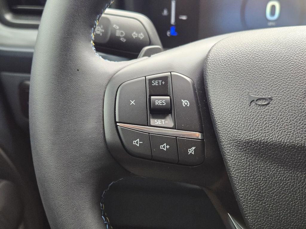 Used 2025 Ford Maverick Lobo AWD/4WD image 27